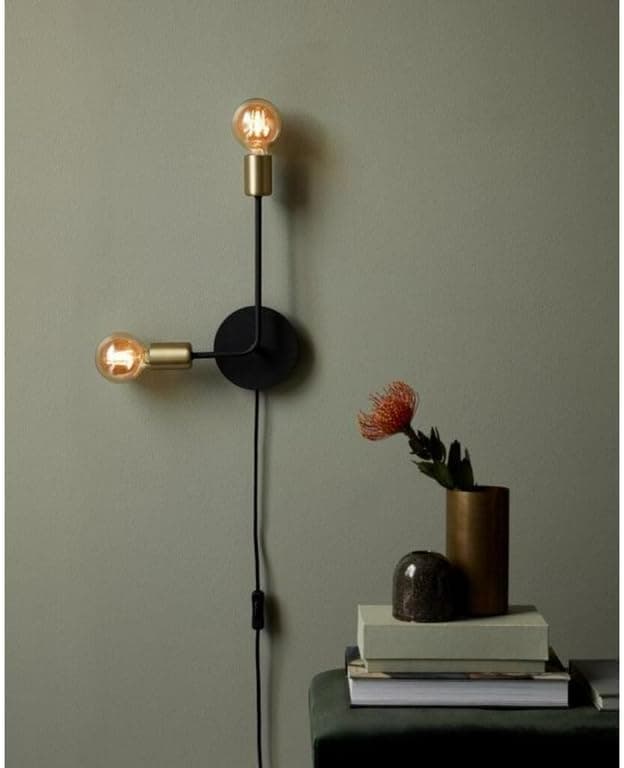 Modern Black Wall Lamp | Elegant Design, Mounting Hardware Included