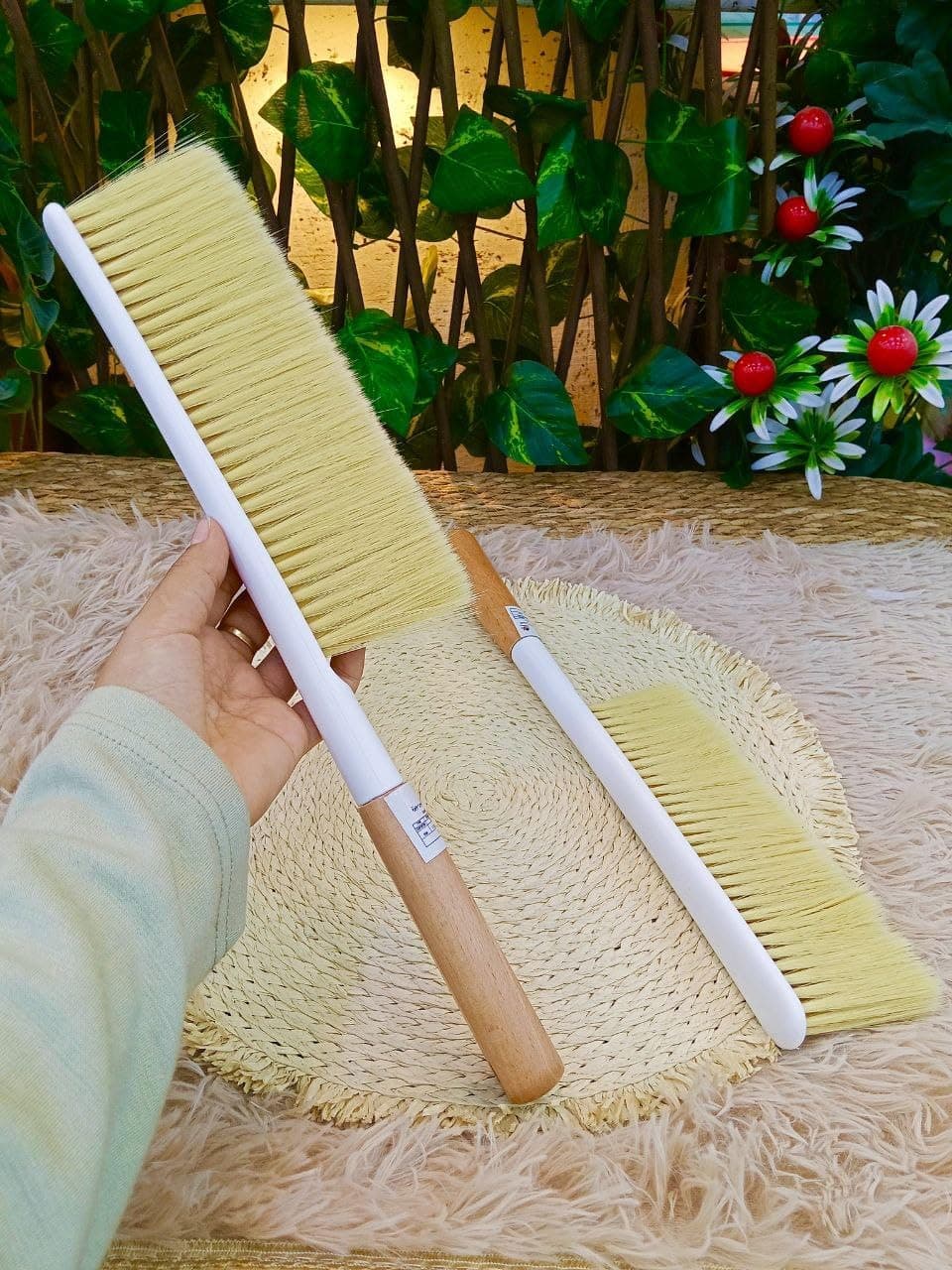 Multi-Purpose Brush - Versatile cleaning tool for maintaining cleanliness in various environments. (1PCS)