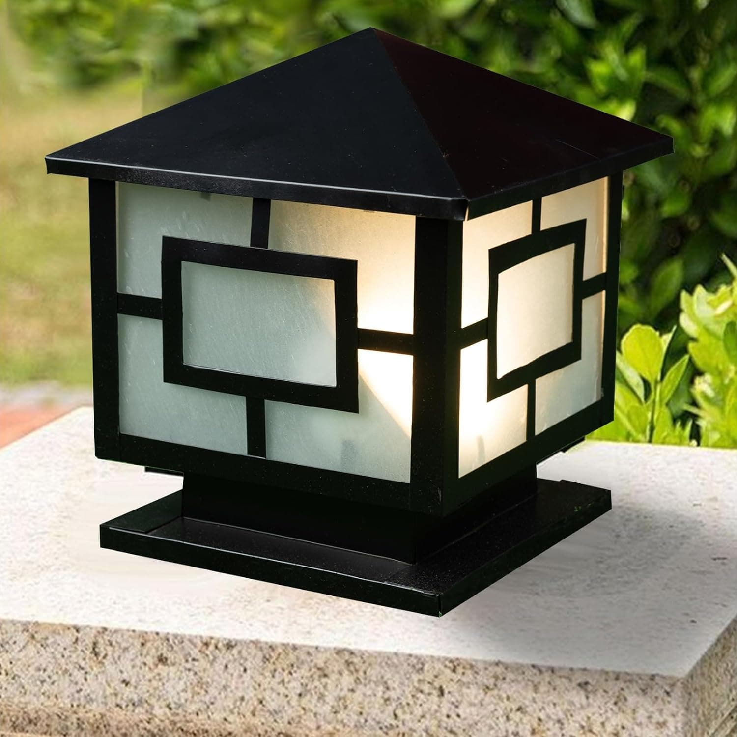 لمبة جدارية باللون الأسود من Mishkah Lighting