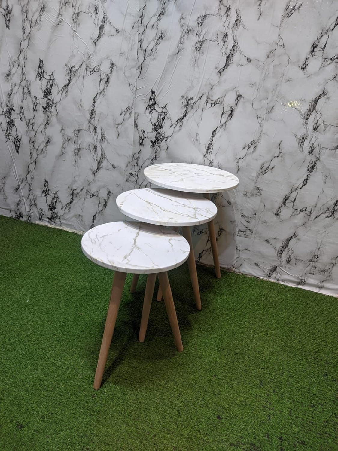 Modern Round Nesting Table Set with Wooden Legs - Set of 3 Coffee & Side Tables